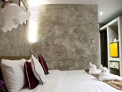 Hotel Buddy Boutique