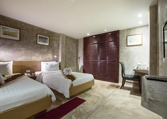 Hotel Buddy Boutique